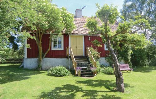 Nice Home In Borgholm With Kitchen