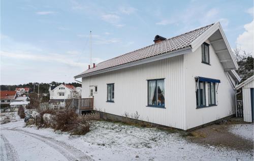 4 Bedroom Lovely Home In Grebbestad