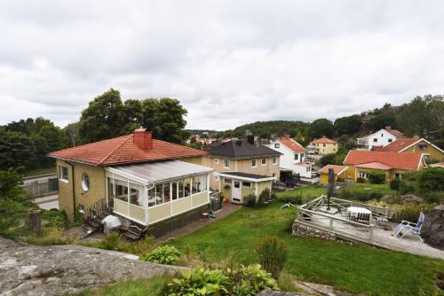 Nice holiday home in central Uddevalla with sauna