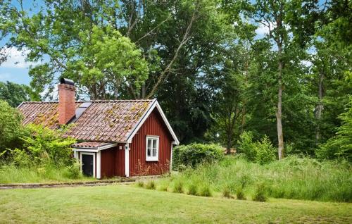 Lovely Home In Mrrum With Kitchen